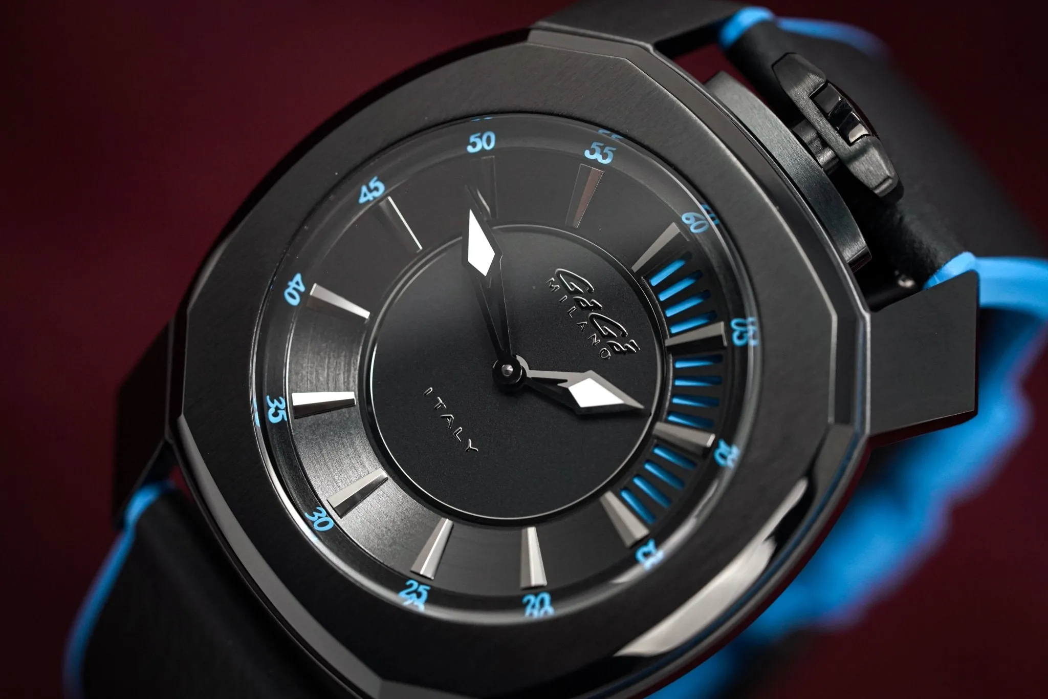 Gaga Milano Watch Frame_One Black PVD 7052.02