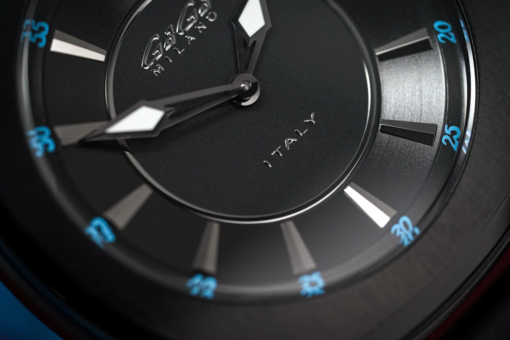 Gaga Milano Watch Frame_One Black PVD 7052.02