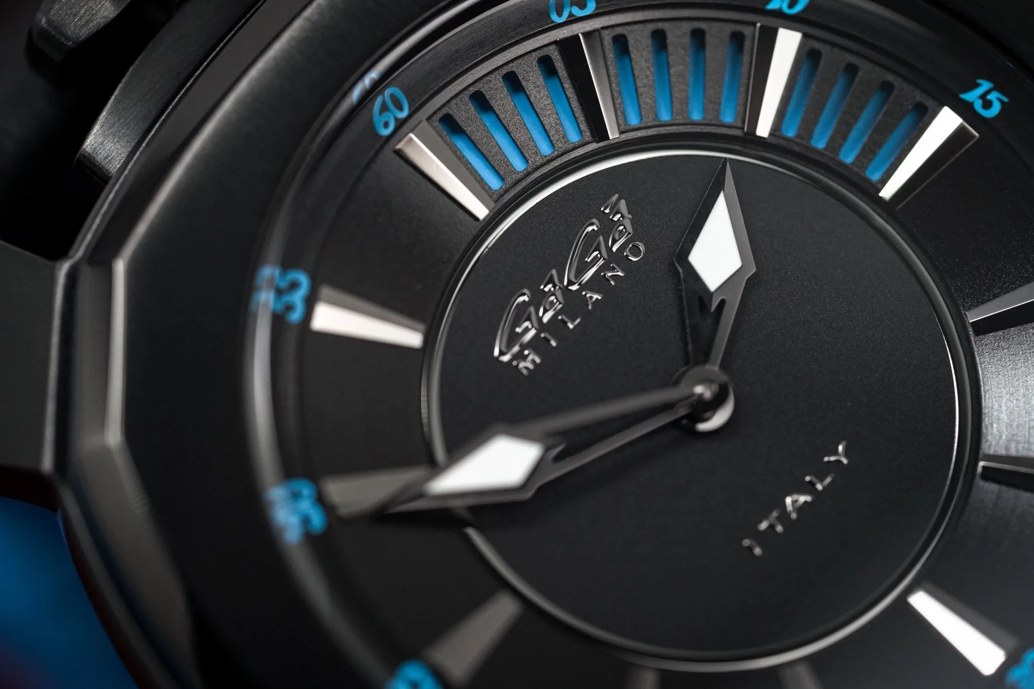 Gaga Milano Watch Frame_One Black PVD 7052.02
