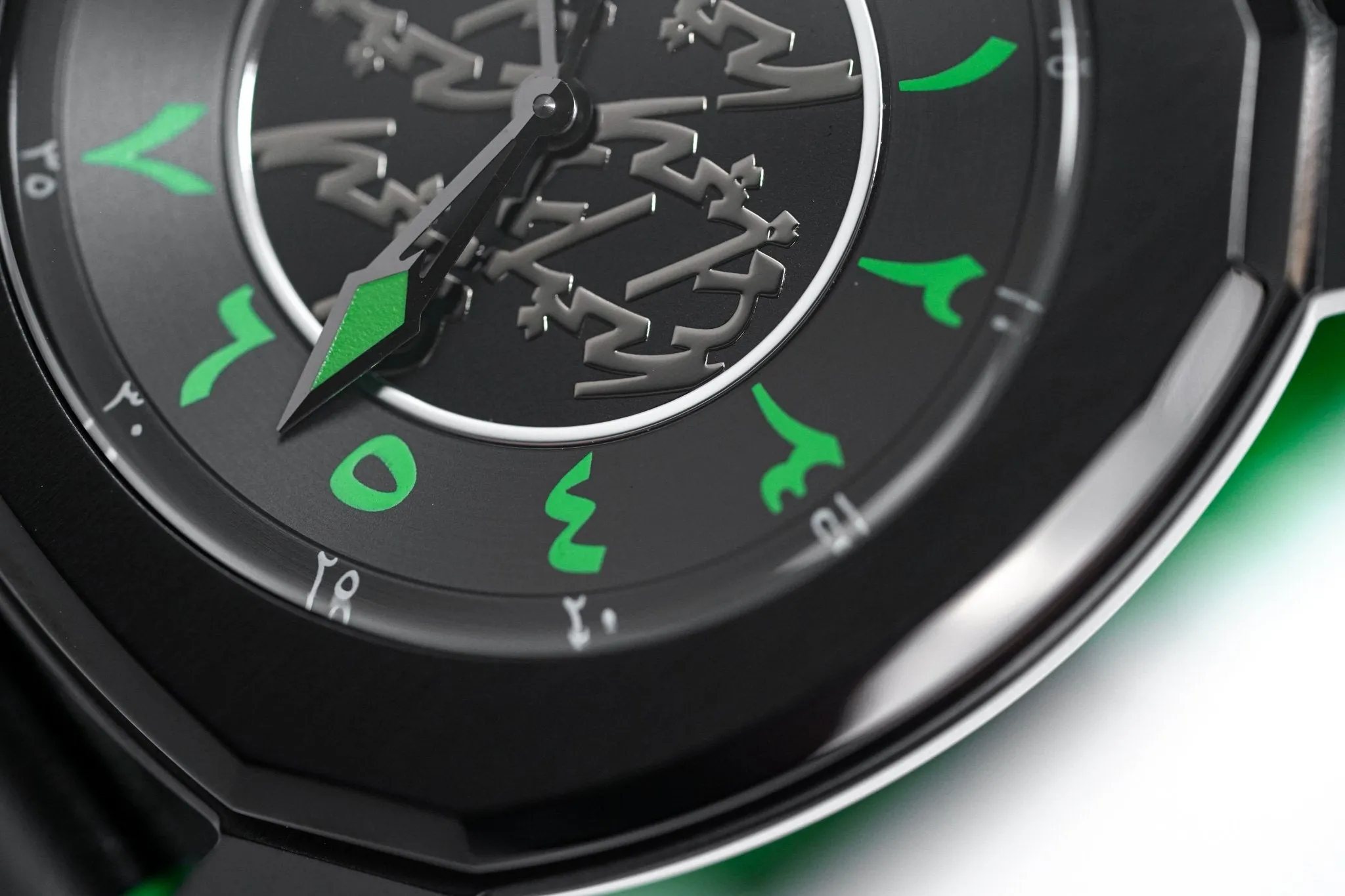Gaga Milano Watch Frame_One x Nadine Kanso Limited Edition 7052.AR01