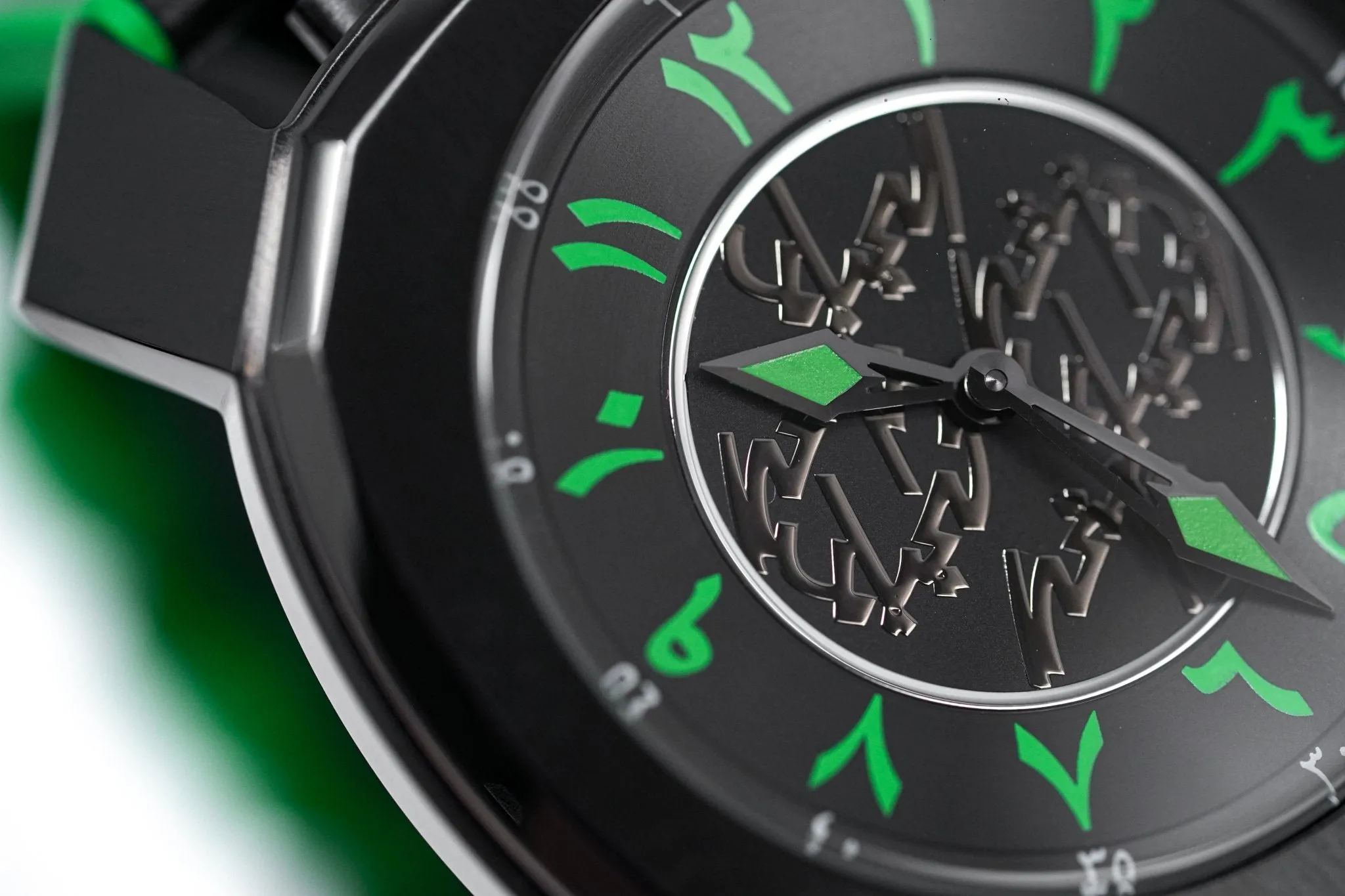 Gaga Milano Watch Frame_One x Nadine Kanso Limited Edition 7052.AR01