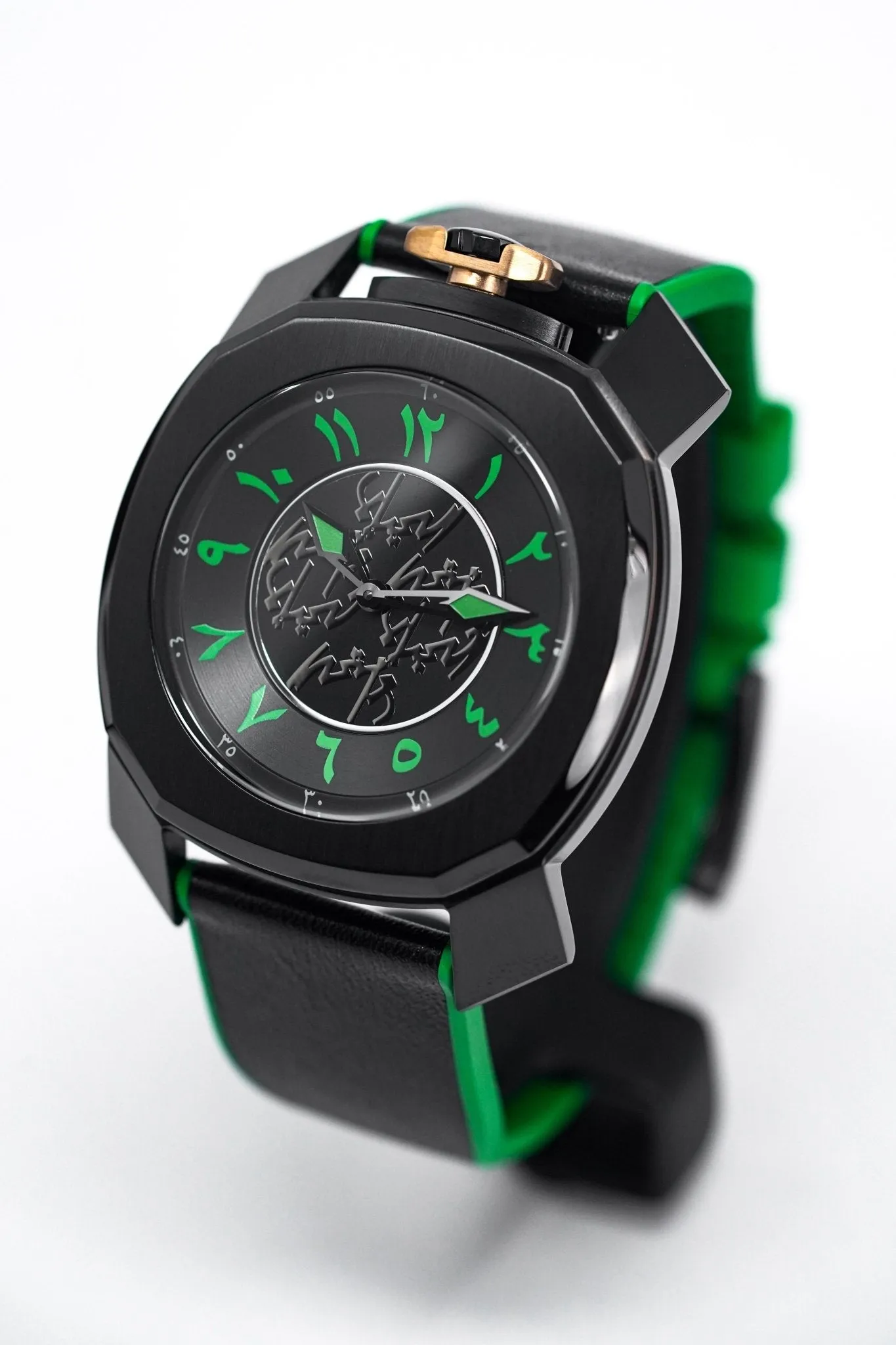 Gaga Milano Watch Frame_One x Nadine Kanso Limited Edition 7052.AR01