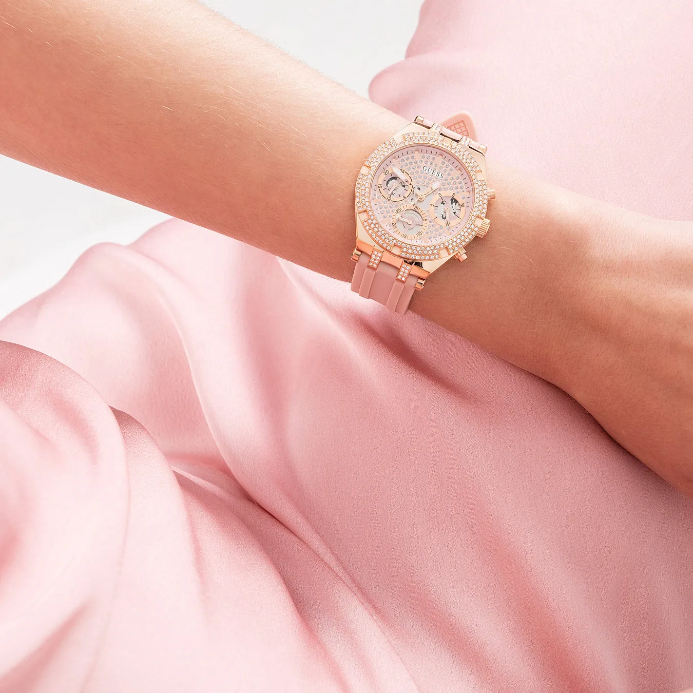 Guess GW0407L3 Ladies Heiress Rose Gold Watch