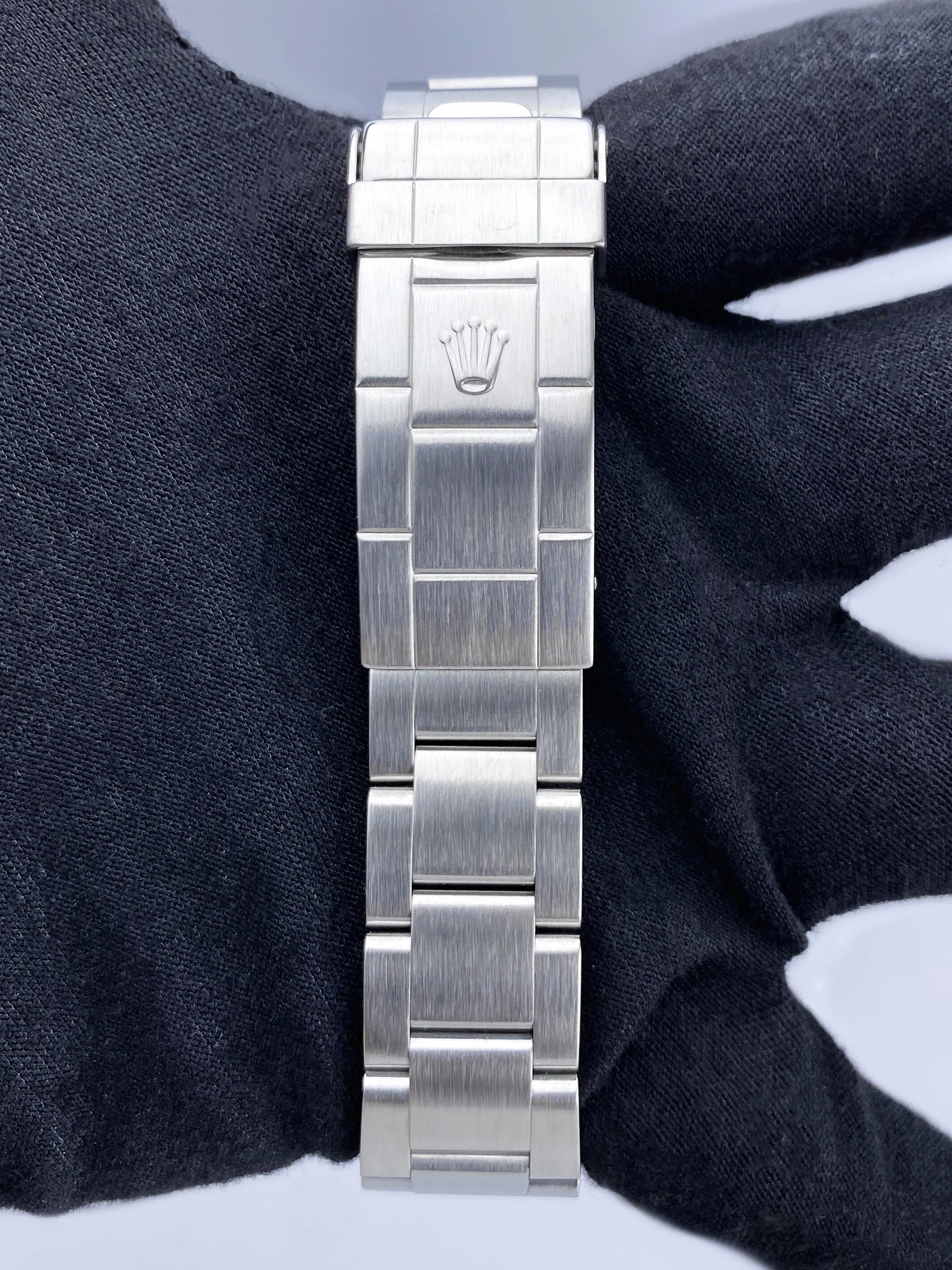 Rolex Sea-Dweller 16600 Black Dial Steel Mens Watch Box Papers
