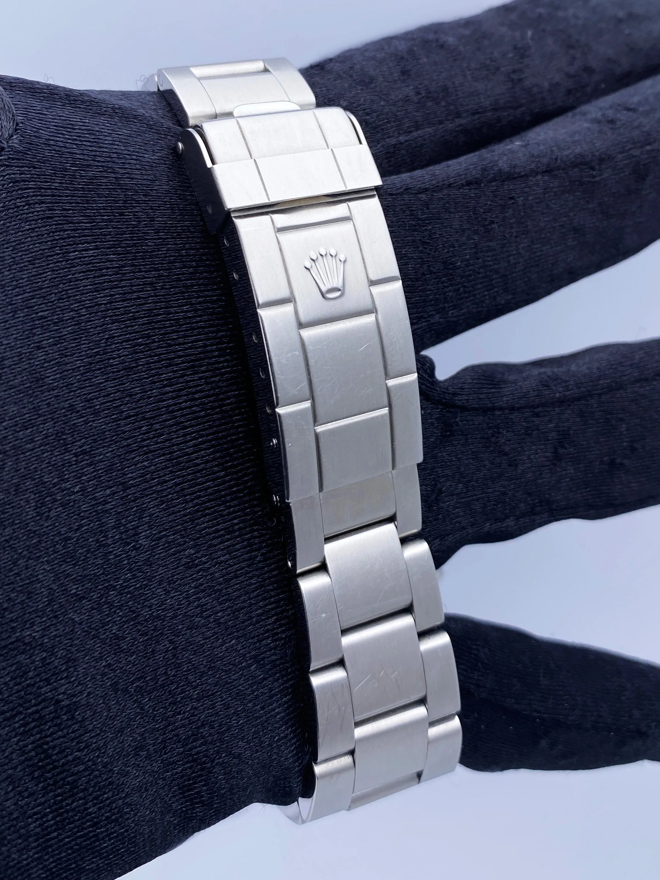 Rolex Sea-Dweller 16600 Mens Watch Box & Papers