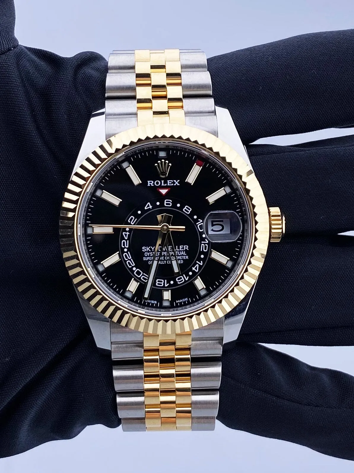 Rolex Sky-Dweller 326933 Black Dial Mens Watch Box Papers