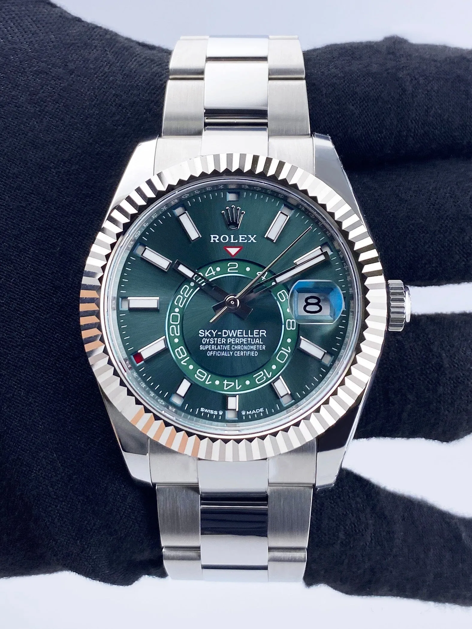Rolex Sky-Dweller 336934 Green Dial Mens Watch Box Papers