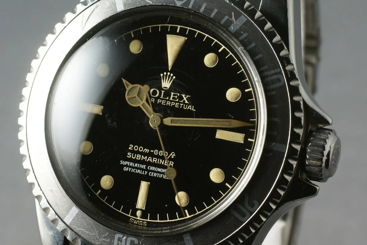 Rolex Submariner  5512 PCG with beautiful 4 line 2 color chapter ring