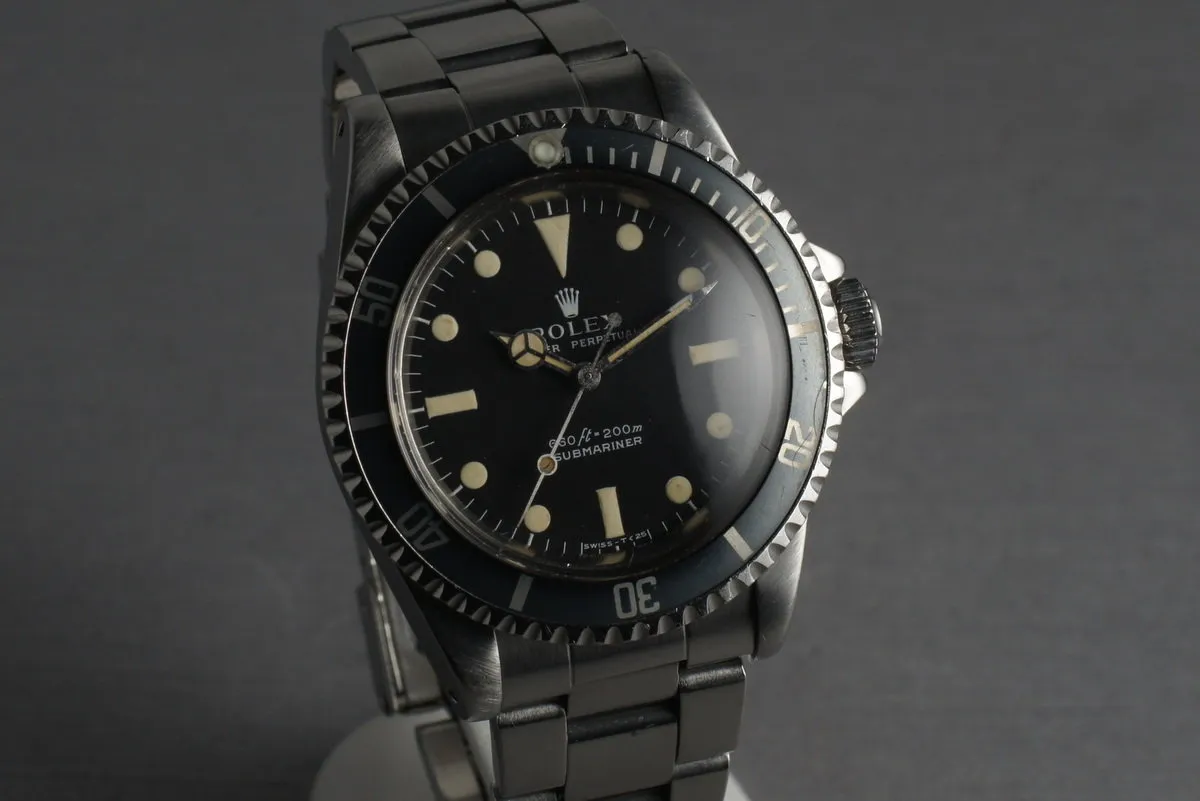 Rolex Submariner 5513 with feet first serif dial