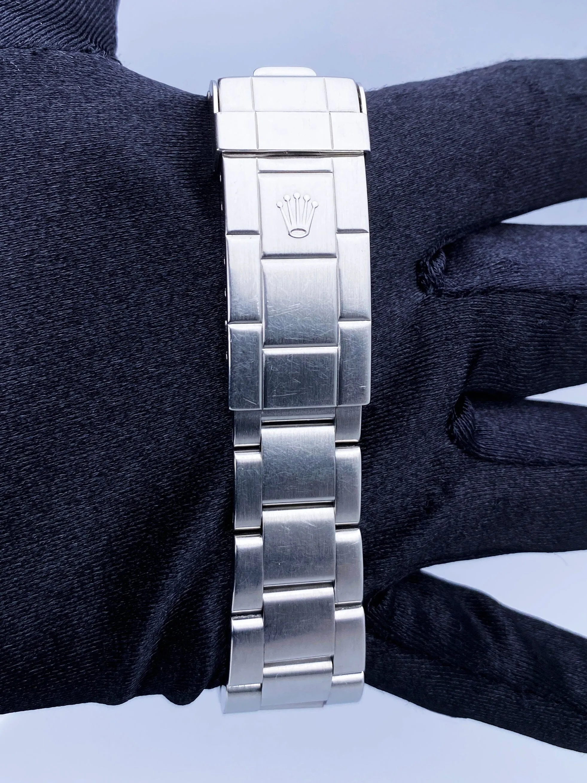 Rolex Submariner Date 16610 Engraved Rehaut Mens Watch