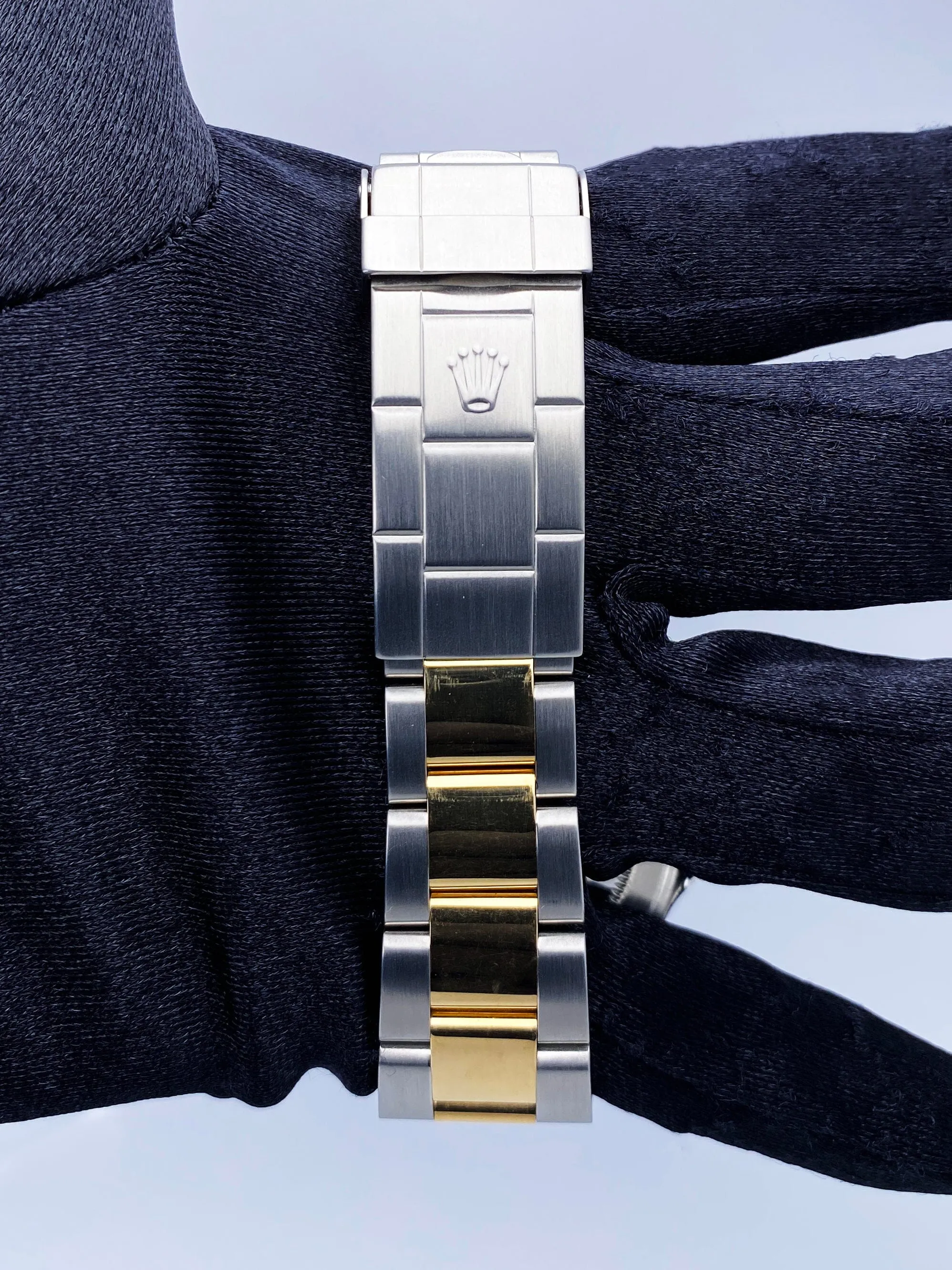 Rolex Submariner Date 16613 Serti Silver Dial Mens Watch