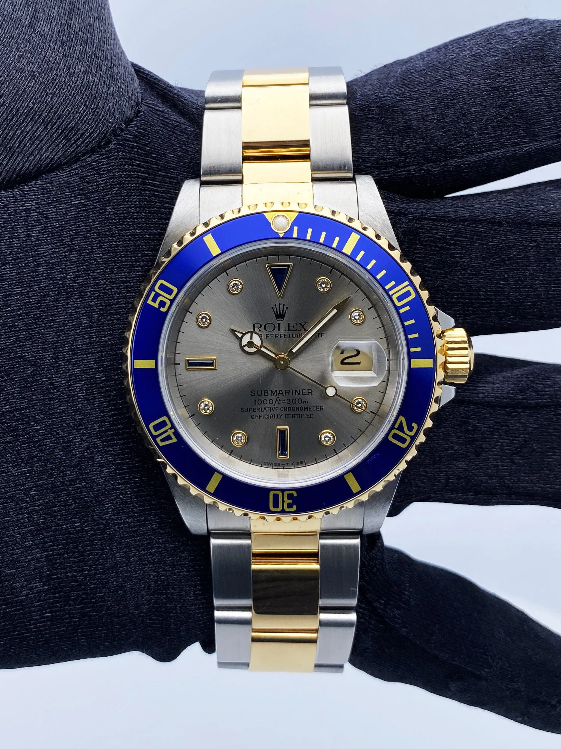 Rolex Submariner Date 16613 Serti Silver Dial Mens Watch