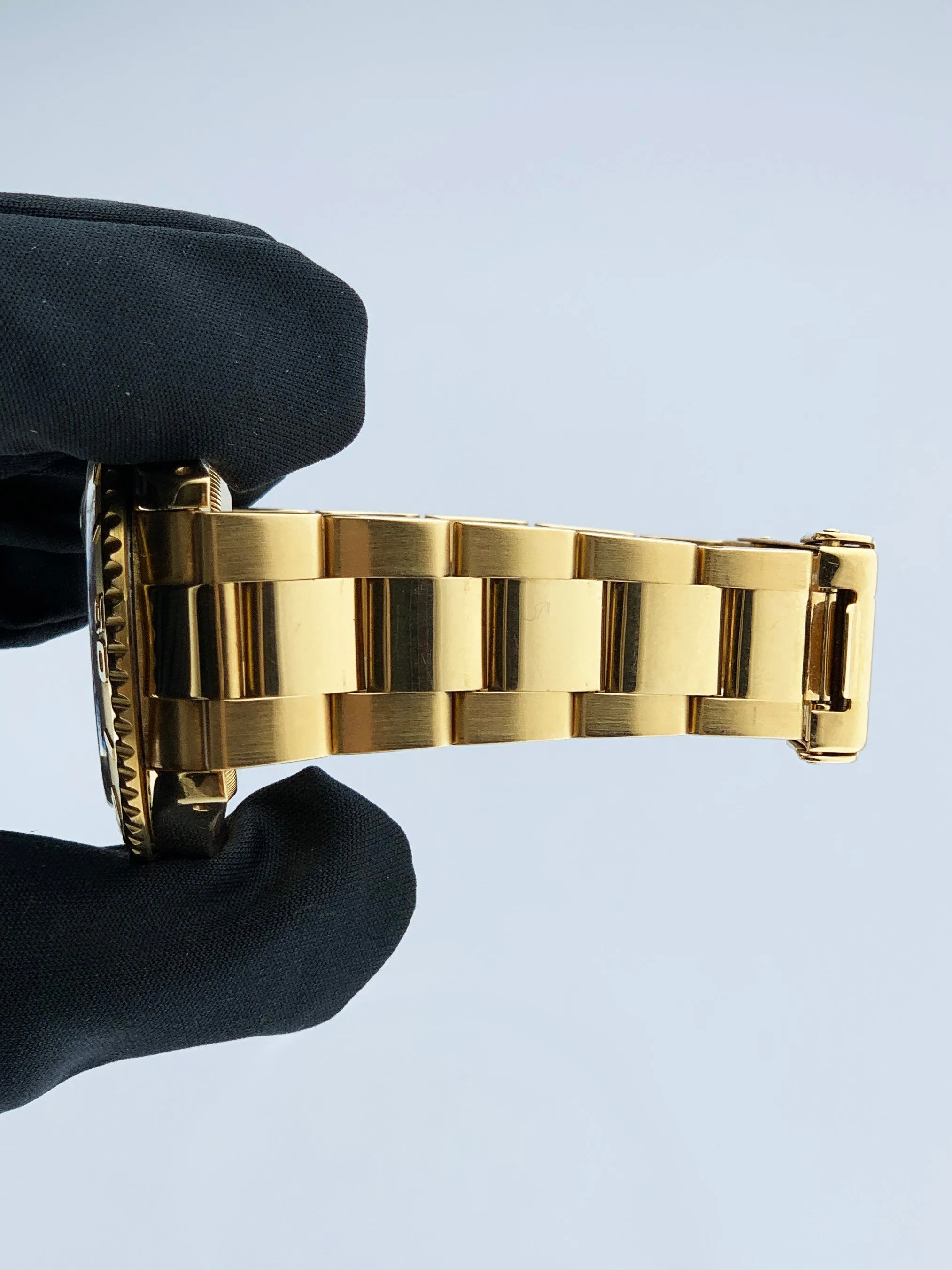 Rolex Yacht Master 16628 18K Yellow Gold Men's Watch