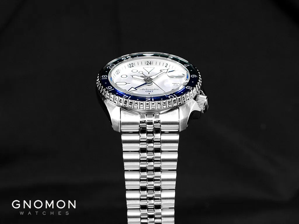Seiko 5 Sports GMT Series White Ref. SBSC017