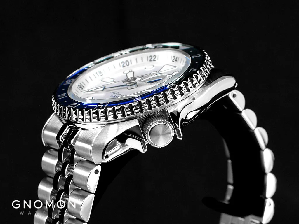 Seiko 5 Sports GMT Series White Ref. SBSC017