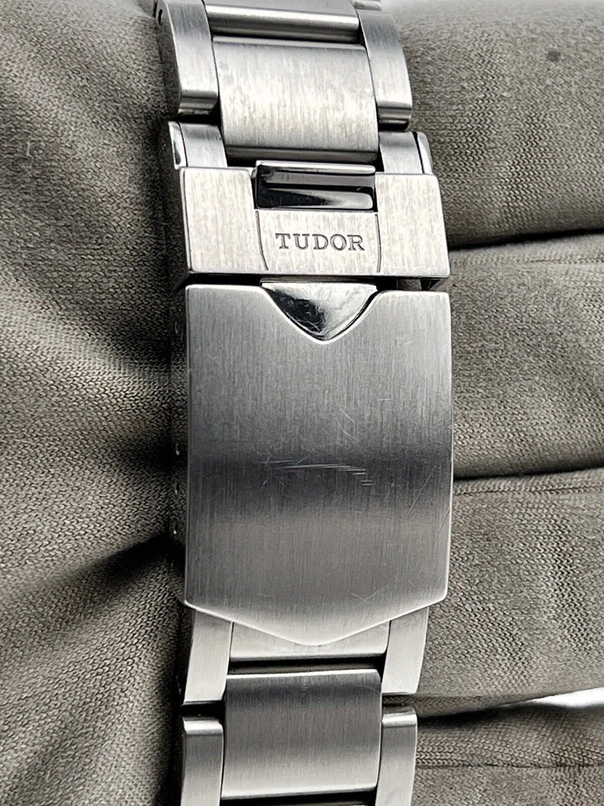 Tudor Heritage Chronograph Auto 42mm Steel Mens Bracelet Watch Date 70330N B&P
