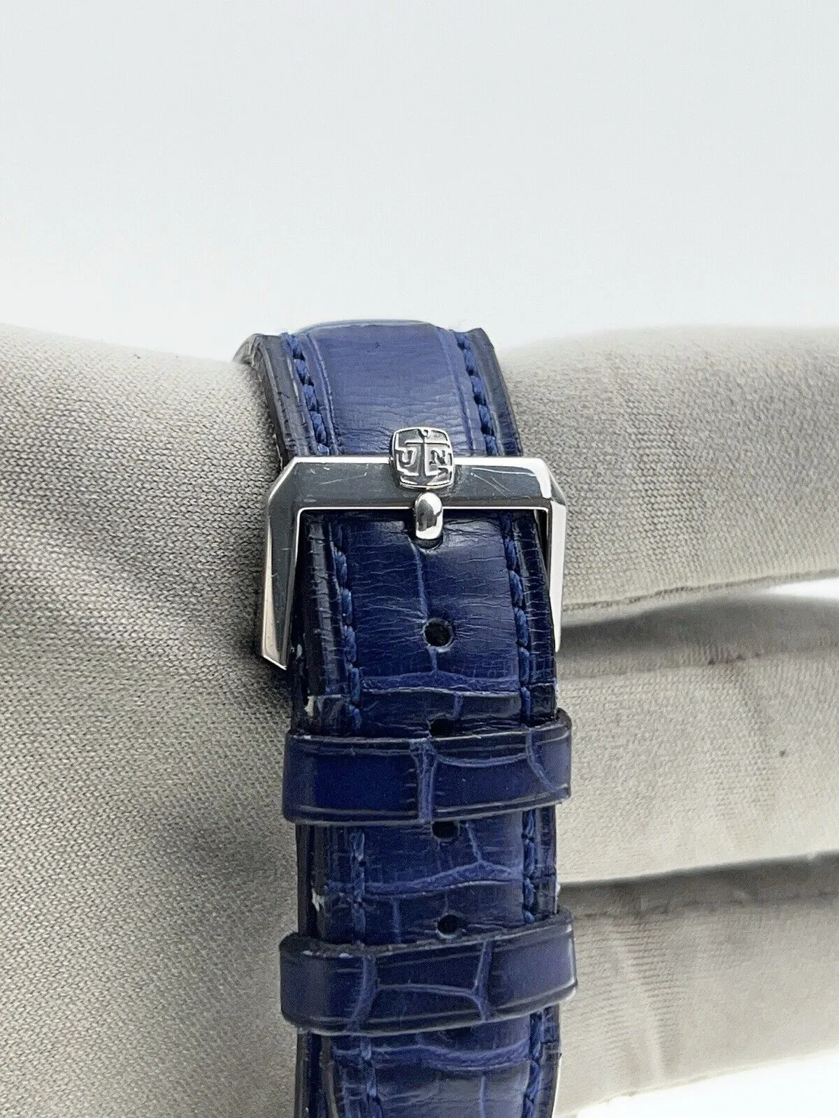 Ulysse Nardin San Marco Hour Striker Platinum 40mm Blue Lapis Dial Men’s Watch