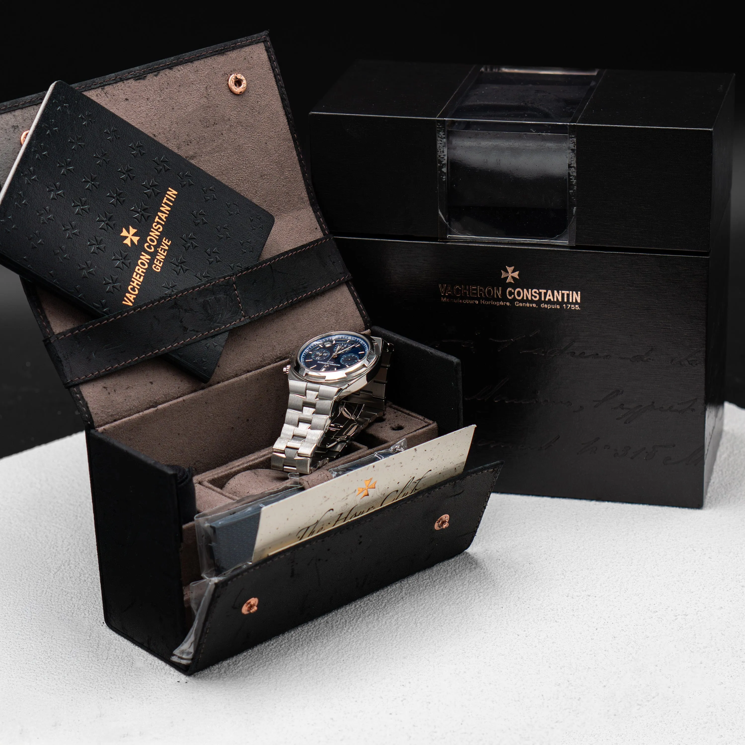 Vacheron Constantin Overseas 5500V/110A-B148 Blue Dial Mens Watch Box Papers