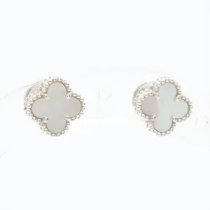 Van Cleef & Arpels Sweet Alhambra shells Earrings 2021