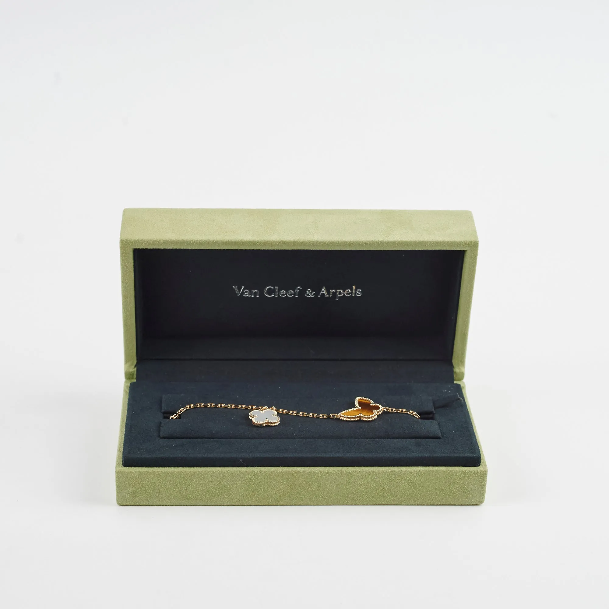 Van Cleef & Arpels VCA Lucky Alhambra Bracelet 4 Motifs 2024