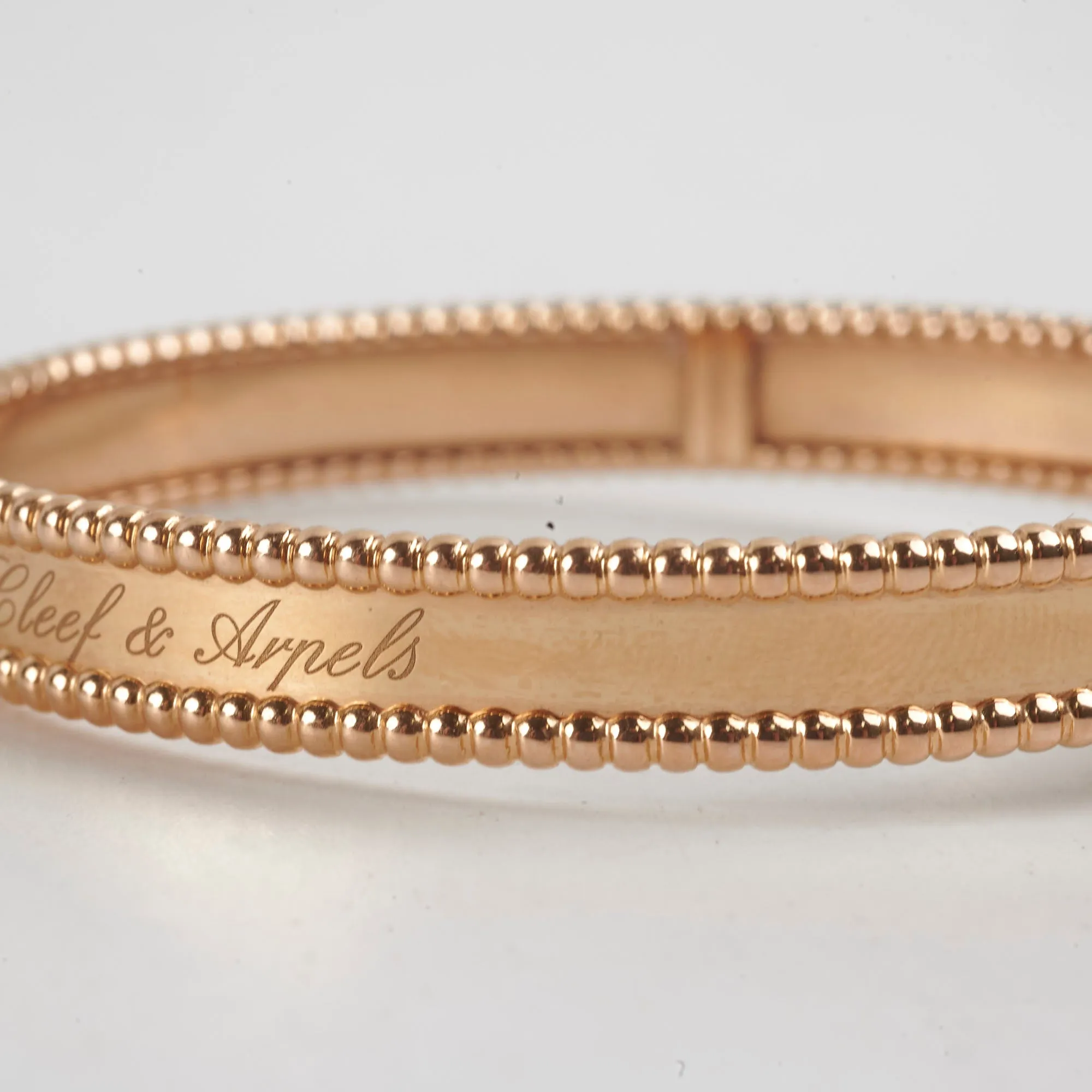 Van Cleef & Arpels VCA Perless Signature Bracelet Small Model Pink Gold 2020