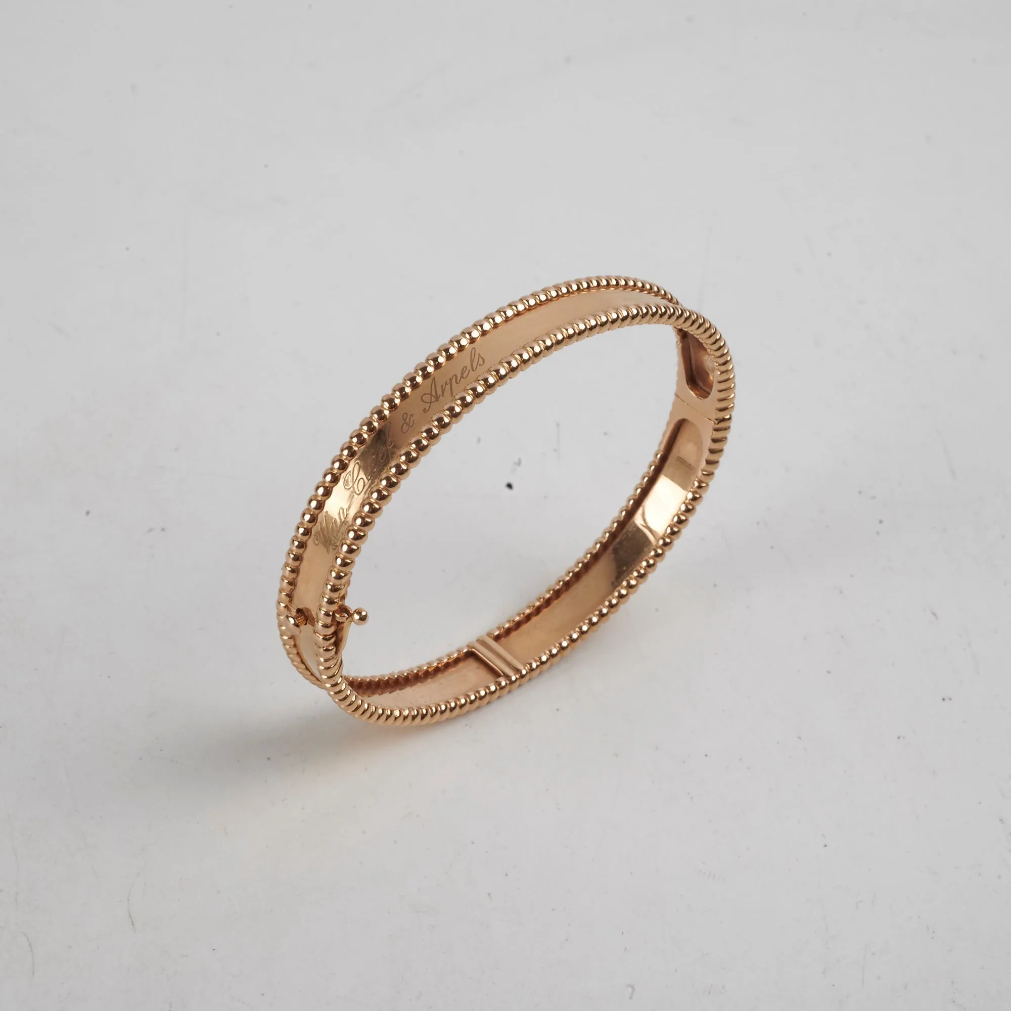 Van Cleef & Arpels VCA Perless Signature Bracelet Small Model Pink Gold 2020
