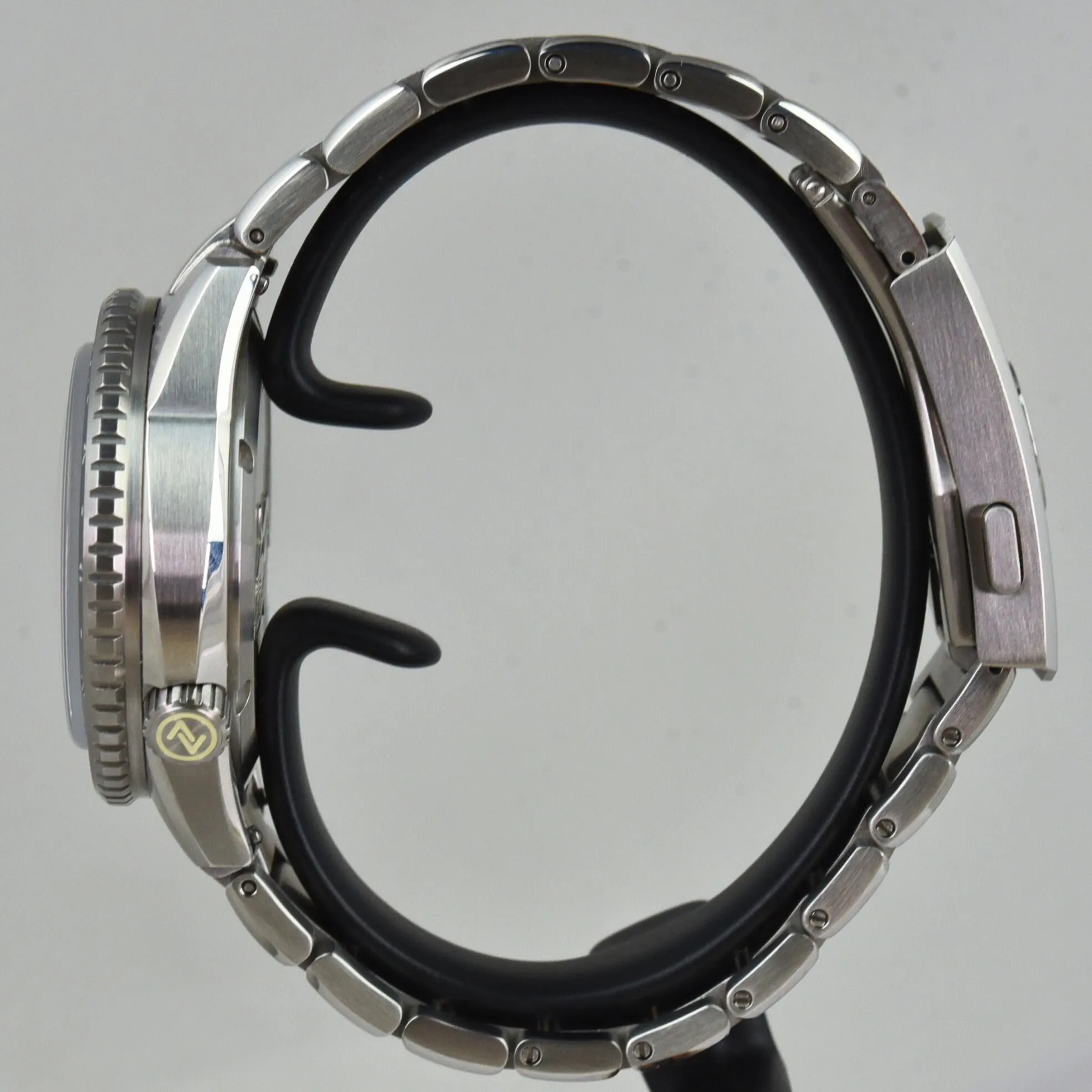 Zelos Mako GMT Mosaic MOP (Pre-owned)