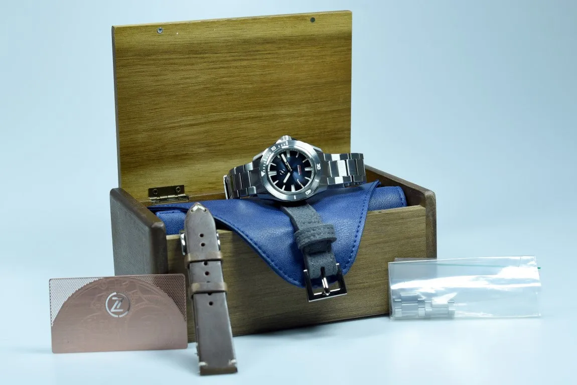 Zelos Swordfish Steel Helical Blue NH35 (Pre-owned)
